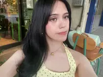 Contact-sheet preview of 👸🏻AERALIE🦄's Liveme recording