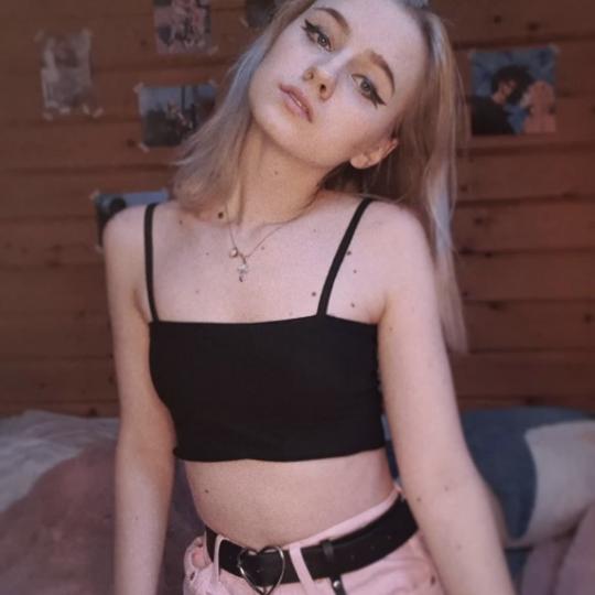 𝔸𝕟𝕪𝕄𝕠𝕣𝕖✨ (ID: 1669438603046870017) — Live Shows & Streaming on LiveMe | Top Live Streaming Platform