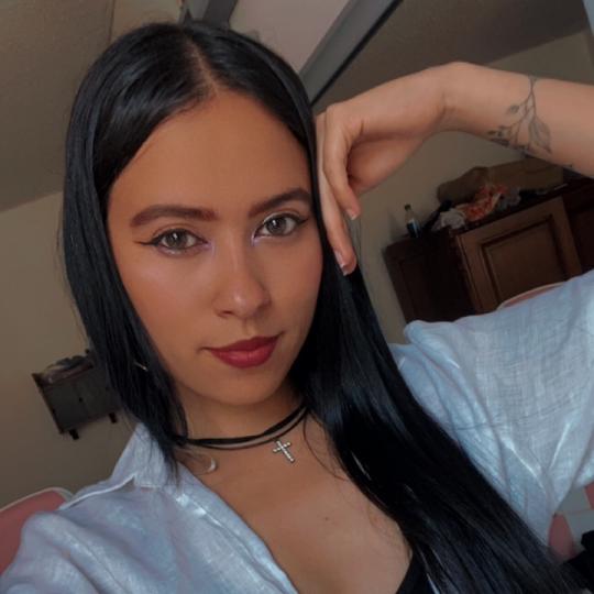 𝓔𝓶𝓲𝓵𝔂✨🌺 (ID: 1602094211082598401) — Live Shows & Streaming on LiveMe | Top Live Streaming Platform