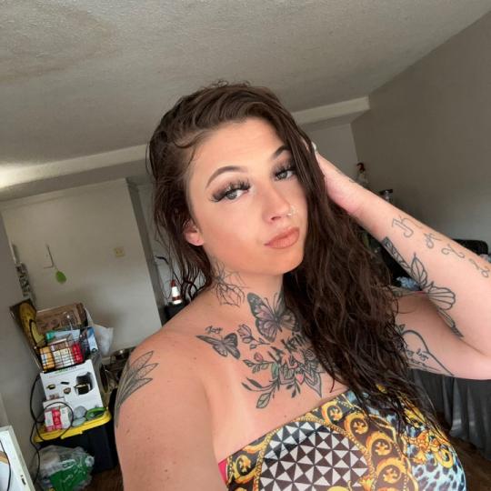 ButterflyBritt🦋 (ID: 1683545422878127105) — Live Shows & Streaming on LiveMe | Top Live Streaming Platform