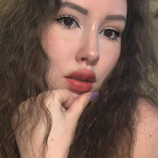 Eliissaa (ID: 1649349060079351809) — Live Shows & Streaming on LiveMe | Top Live Streaming Platform