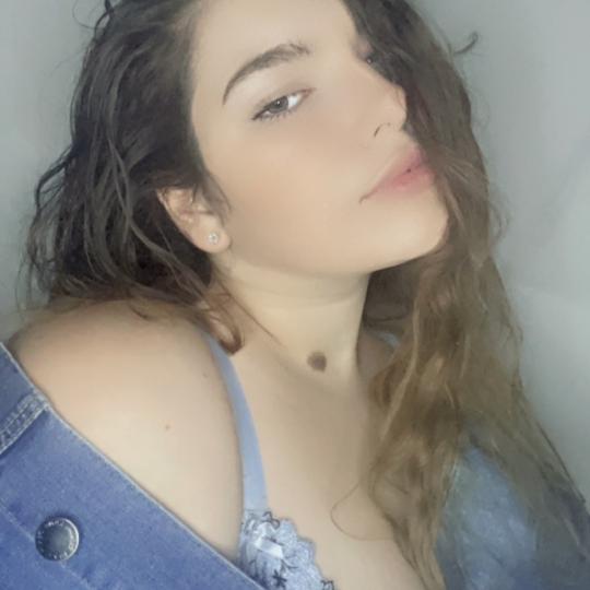 󠀀✧Bella Dreams✧ (ID: 1245515777294082049) — Live Shows & Streaming on LiveMe | Top Live Streaming Platform