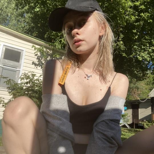 𝔸𝕟𝕪𝕄𝕠𝕣𝕖✨83k (ID: 1669438603046870017) — Live Shows & Streaming on LiveMe | Top Live Streaming Platform