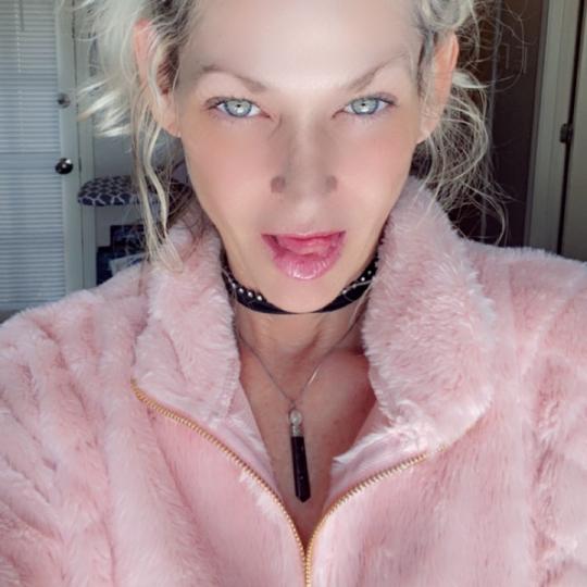 Athenaknowz420+LMJ (ID: 1474728655593807873) — Live Shows & Streaming on LiveMe | Top Live Streaming Platform