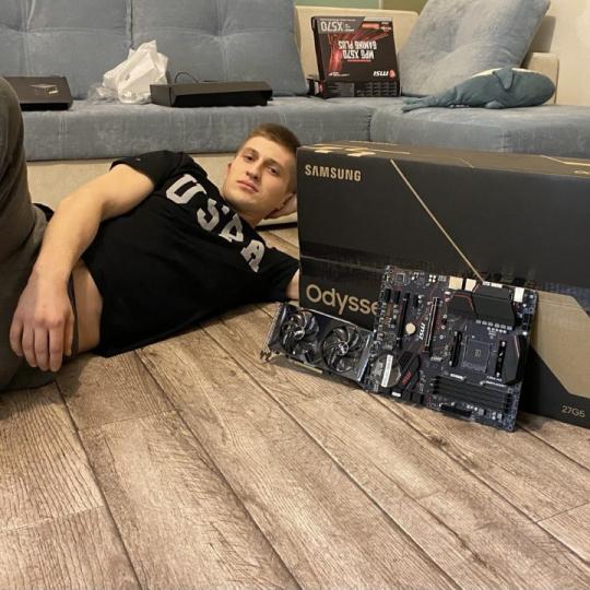 👑Buster👑💫+LMJ (ID: 1616418109234430977) — Live Shows & Streaming on LiveMe | Top Live Streaming Platform