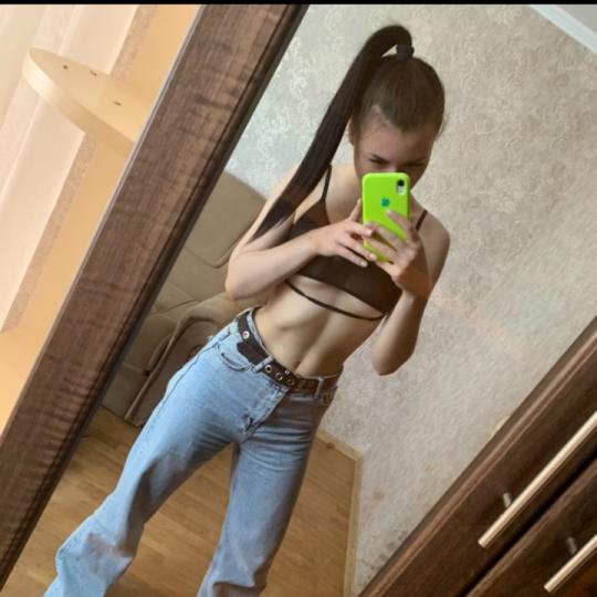 Maru🫶 (ID: 1660621918223836161) — Live Shows & Streaming on LiveMe | Top Live Streaming Platform