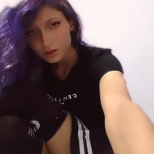 FlowersVi+LMJ (ID: 1583315005828959233) — Live Shows & Streaming on LiveMe | Top Live Streaming Platform