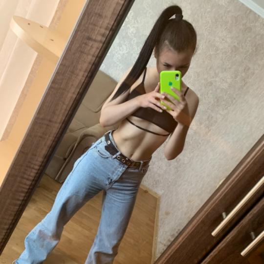 Maru🫶 (ID: 1660621918223836161) — Live Shows & Streaming on LiveMe | Top Live Streaming Platform