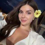 Contact-sheet preview of Vicky Gou 구🤍's Liveme recording