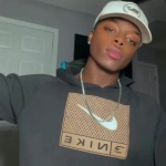 Contact-sheet preview of Derrius🇺🇦's Liveme recording