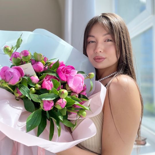 Королева БОГАТСТВА💗 (ID: 1821452149699005441) — Live Shows & Streaming on LiveMe | Top Live Streaming Platform