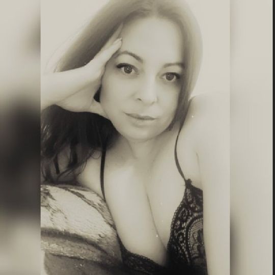 AMANĐA (ID: 1458110785569038337) — Live Shows & Streaming on LiveMe | Top Live Streaming Platform