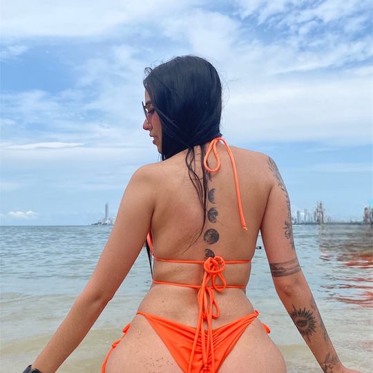 𝓔𝓶𝓲𝓵𝔂✨🌺 (ID: 1602094211082598401) — Live Shows & Streaming on LiveMe | Top Live Streaming Platform