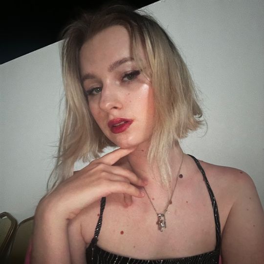𝔸𝕟𝕪𝕄𝕠𝕣𝕖✨83k (ID: 1669438603046870017) — Live Shows & Streaming on LiveMe | Top Live Streaming Platform
