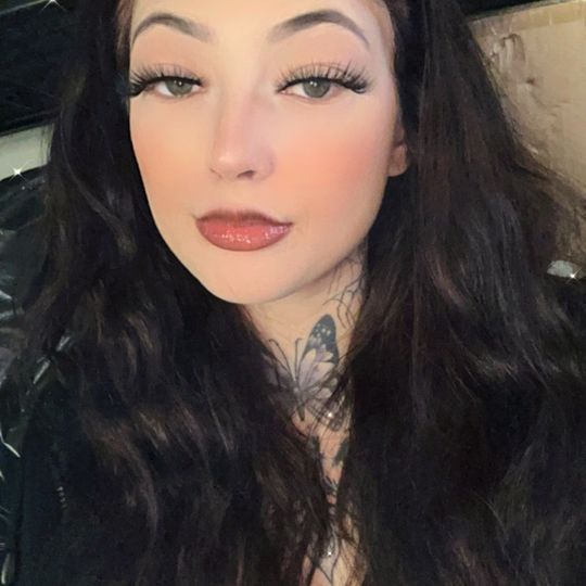 ButterflyBritt🦋 (ID: 1683545422878127105) — Live Shows & Streaming on LiveMe | Top Live Streaming Platform