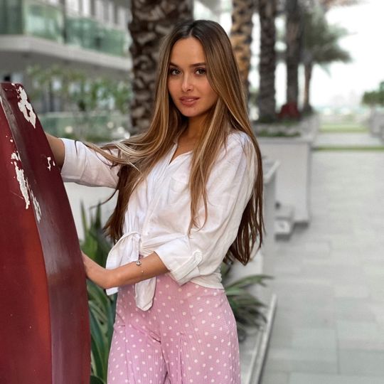 _________—- (ID: 1398253871993856001) — Live Shows & Streaming on LiveMe | Top Live Streaming Platform