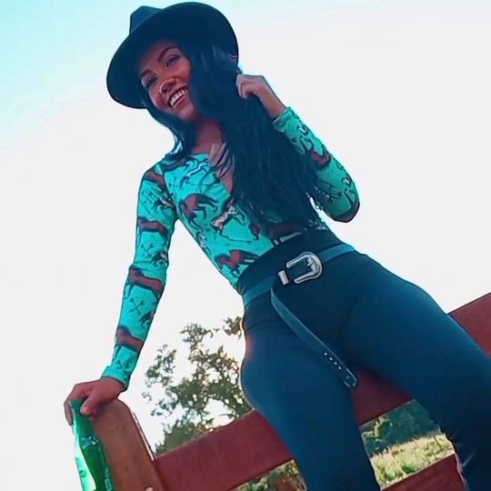 Lê.viiana 🇧🇷 (ID: 1726988931558470657) — Live Shows & Streaming on LiveMe | Top Live Streaming Platform