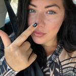 Contact-sheet preview of Gold-358807338's Liveme recording