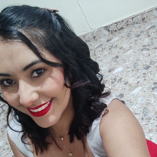 🦈⃟LUCIA💵💜 (ID: 1798469571027591169) — Live Shows & Streaming on LiveMe | Top Live Streaming Platform