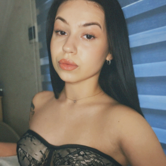 Bloom21 (ID: 1842221564453980161) — Live Shows & Streaming on LiveMe | Top Live Streaming Platform