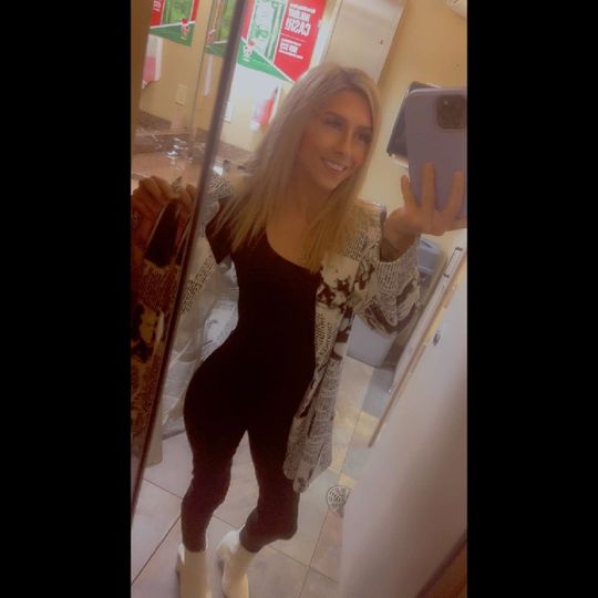 KayTree💸 ❧ (ID: 1185047201806688257) — Live Shows & Streaming on LiveMe | Top Live Streaming Platform