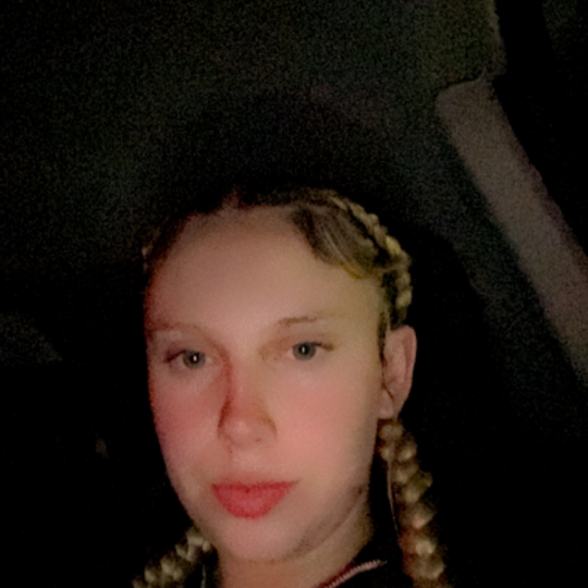Iheart taytay come chill wit me liveme