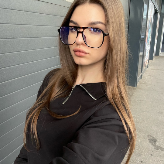 Luviera🇺🇦 (ID: 1867077580338727937) — Live Shows & Streaming on LiveMe | Top Live Streaming Platform