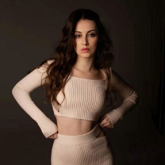 Oly✨ (ID: 1800272152342565889) — Live Shows & Streaming on LiveMe | Top Live Streaming Platform